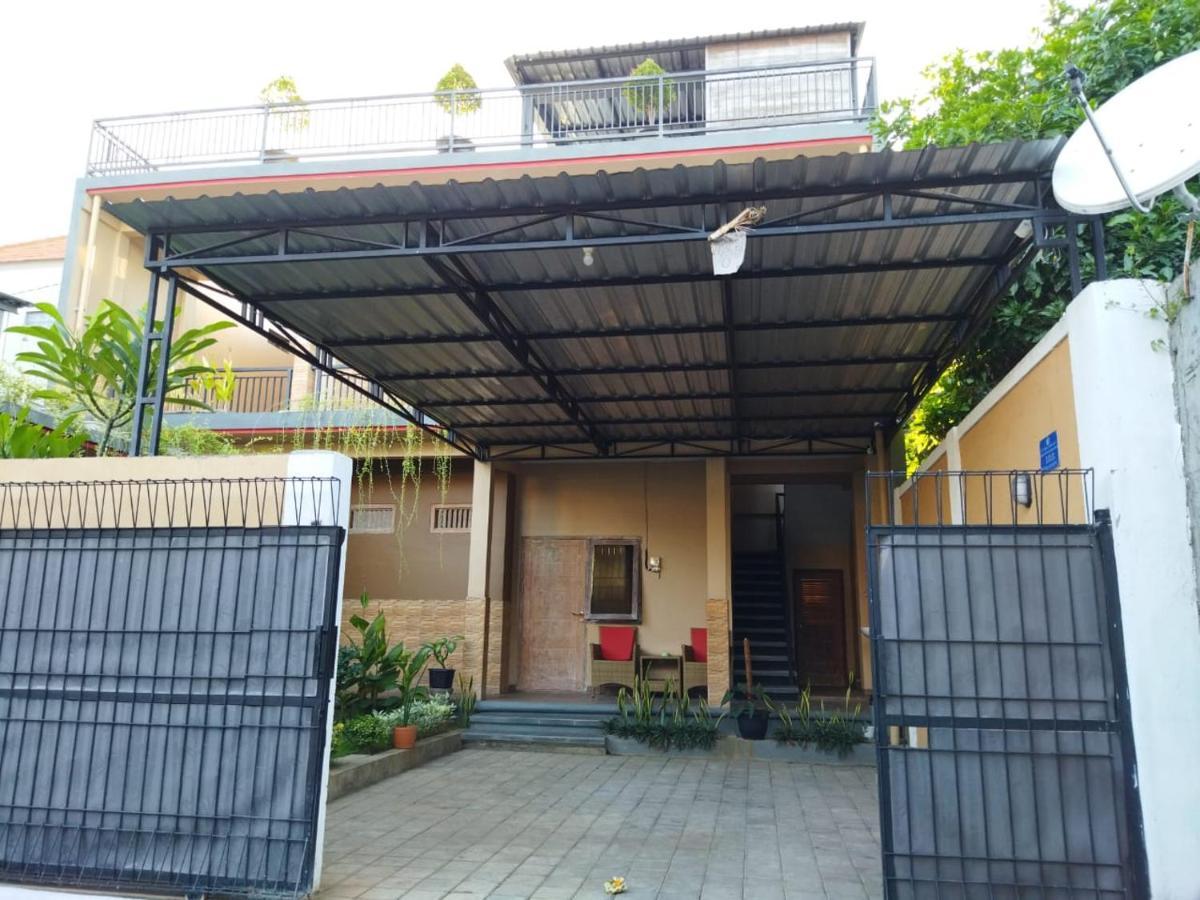 Lidah Lokal Guest House Singaraja エクステリア 写真